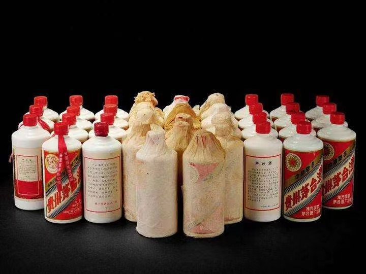 可克达拉日照岚山回收酒价格哪里回收(附近上门回收茅台酒）?